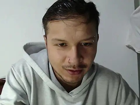 Snapshot of andy_loverxx chatting on December 16, 10:59 pm andy loverxx online show from December 16, 10:59 pm
