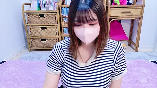 Snapshot of Megu_Melon chatting on May 28, 12:46 pm Megu Melon online show from May 28, 12:46 pm