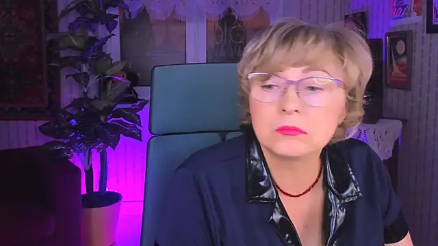 sugar vivien online show from September 11, 1:11 pm