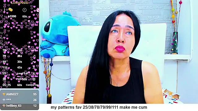 Snapshot of HorniestMilf chatting on March 9, 4:49 am HorniestMilf online show from March 9, 4:49 am