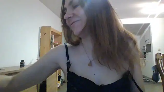 JasmineGlamour online show from April 7, 6:52 pm