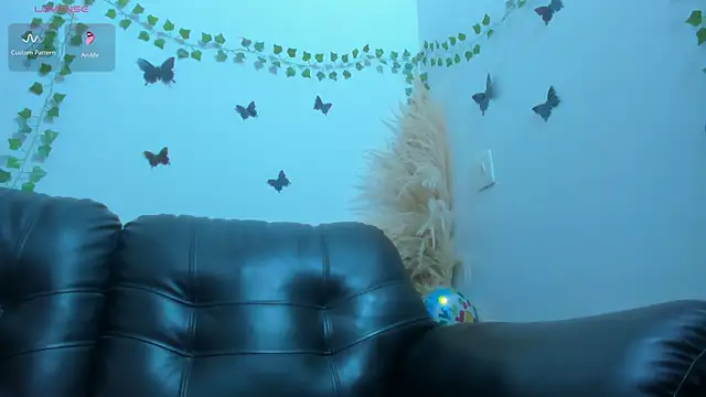 Amani Bakir online show from March 17, 11:57 am