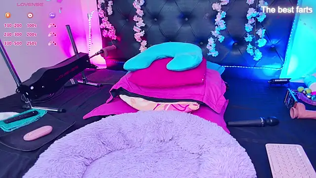 Snapshot of Adriana-55 chatting on May 3, 11:11 pm Adriana-55 online show from May 3, 11:11 pm