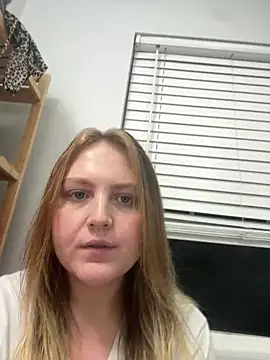 PhatAssBlond online show from December 21, 5:47 am