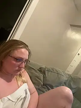 PhatAssBlond online show from January 11, 5:10 am