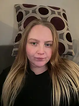 PhatAssBlond online show from February 19, 10:31 pm