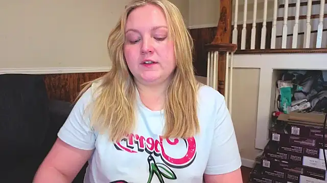 PhatAssBlond online show from February 16, 5:42 pm