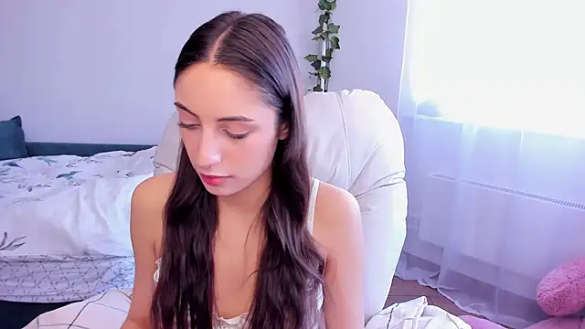 Melanie Angel online show from March 22, 9:34 am