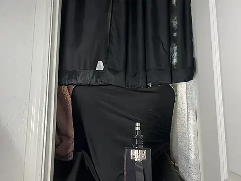 Snapshot of Amarok39 chatting on February 26, 4:24 pm Amarok39 online show from February 26, 4:24 pm