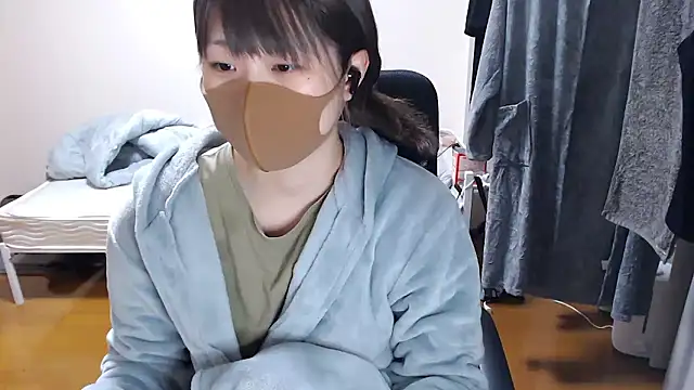 Snapshot of izumi__123 chatting on June 20, 2:31 pm izumi 123 online show from June 20, 2:31 pm