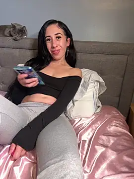 Snapshot of petitebarbiexxx chatting on October 1, 5:24 am petitebarbiexxx online show from October 1, 5:24 am