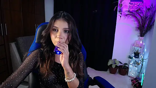 medusa 025 online show from January 10, 3:39 am