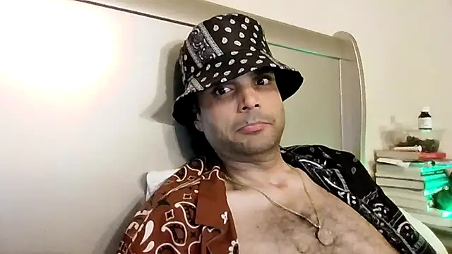 GForceSavage online show from November 20, 5:29 am