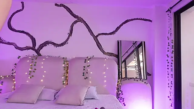 Snapshot of Rubi_Sky chatting on December 19, 1:51 pm Rubi Sky online show from December 19, 1:51 pm