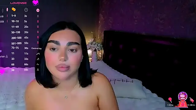 babyleilaa online show from November 23, 11:15 pm