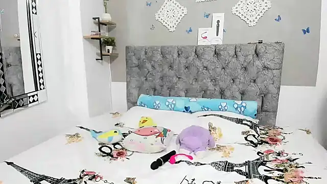 Snapshot of Alejandra_evanss chatting on December 14, 2:12 am Alejandra evanss online show from December 14, 2:12 am