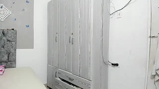 Snapshot of Alejandra_evanss chatting on December 22, 2:39 am Alejandra evanss online show from December 22, 2:39 am