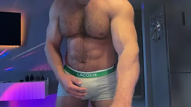 KarlosRichi online show from March 25, 2:34 pm