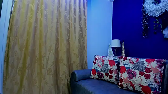 Snapshot of ShantalGomes chatting on December 10, 2:39 pm ShantalGomes online show from December 10, 2:39 pm