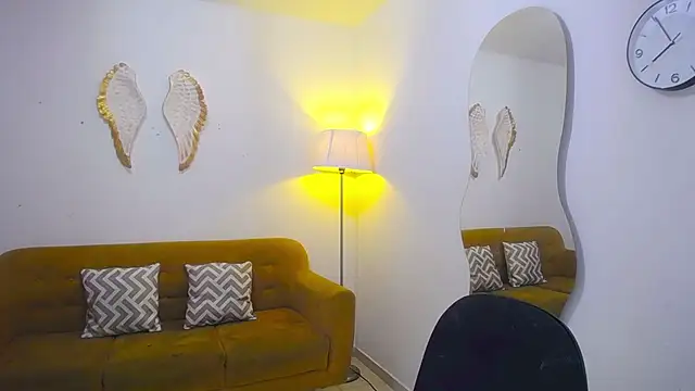 paolunaa online show from November 21, 12:54 am