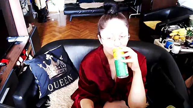 Snapshot of Imperatriza chatting on July 14, 3:40 pm Imperatriza online show from July 14, 3:40 pm