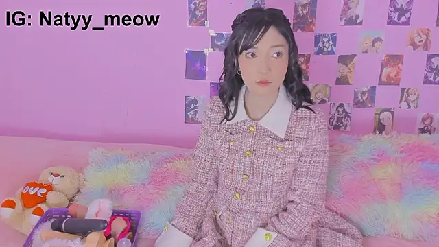 MIDORI BACK 01 online show from February 7, 8:12 pm