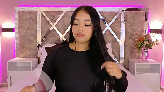 MarianaGarciaa   online show from May 21, 7:21 pm