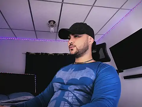 Sebas-hott online show from February 2, 9:13 pm