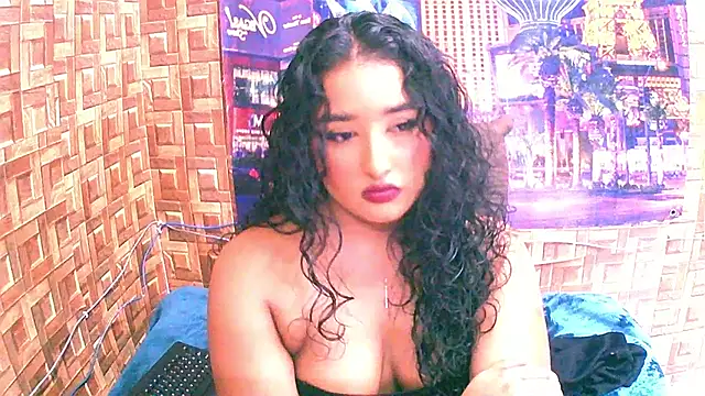 Snapshot of IndianAngel4u chatting on April 23, 3:14 pm IndianAngel4u online show from April 23, 3:14 pm