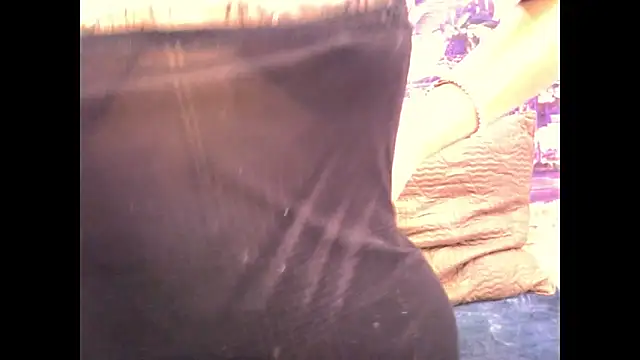 Snapshot of IndianAngel4u chatting on July 9, 7:45 am IndianAngel4u online show from July 9, 7:45 am