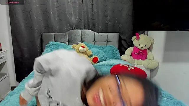 Snapshot of isa_bellaa0 chatting on January 20, 6:21 am isa bellaa0 online show from January 20, 6:21 am