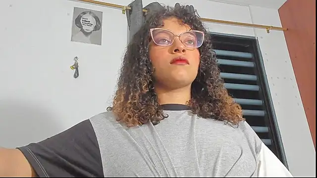 Ada gales  online show from December 5, 3:59 am