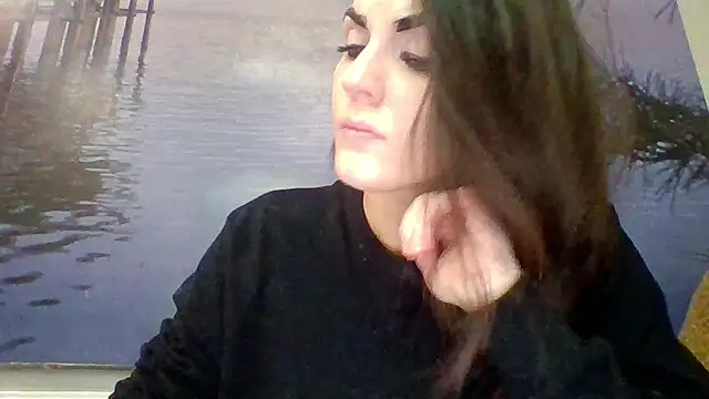 AliceTailor online show from April 8, 10:10 pm