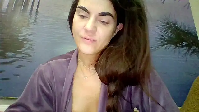 Snapshot of AliceTailor chatting on May 17, 7:06 am AliceTailor online show from May 17, 7:06 am