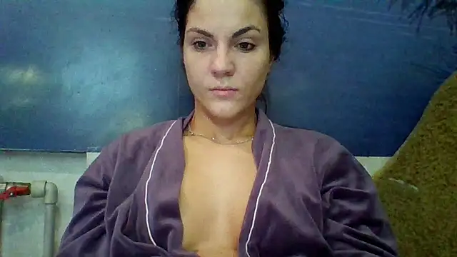Snapshot of AliceTailor chatting on May 26, 2:02 pm AliceTailor online show from May 26, 2:02 pm