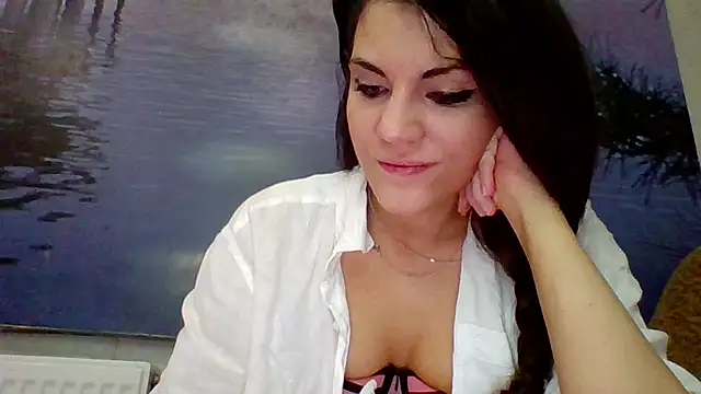 Snapshot of AliceTailor chatting on May 28, 12:19 am AliceTailor online show from May 28, 12:19 am