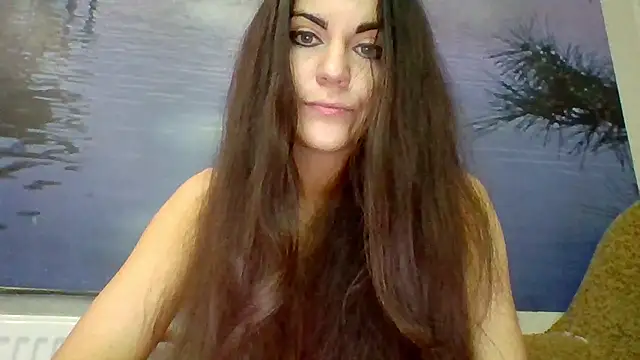 Snapshot of AliceTailor chatting on June 1, 8:27 am AliceTailor online show from June 1, 8:27 am