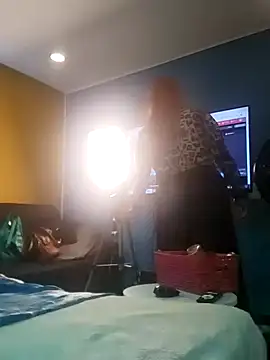 Snapshot of Wife_sexxx chatting on December 2, 12:29 pm Wife sexxx online show from December 2, 12:29 pm