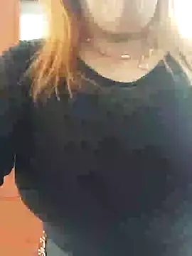 Snapshot of Wife_sexxx chatting on February 5, 6:26 pm Wife sexxx online show from February 5, 6:26 pm