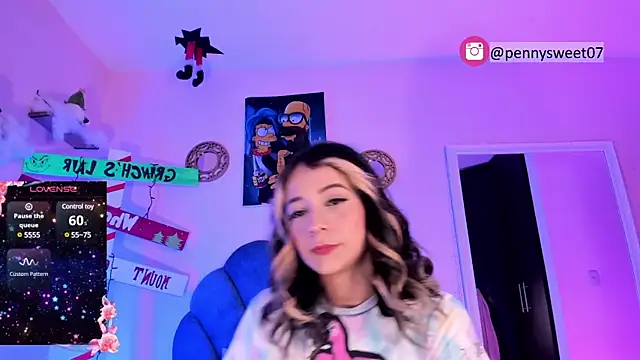 Snapshot of penny_sweett_ chatting on January 6, 10:58 pm penny sweett  online show from January 6, 10:58 pm