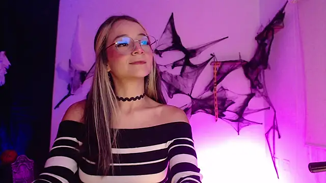 Snapshot of penny_sweett_ chatting on October 30, 11:38 pm penny sweett  online show from October 30, 11:38 pm