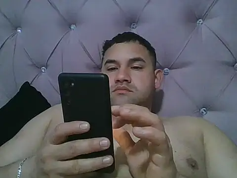 Snapshot of Maximil56 chatting on July 25, 1:30 pm Maximil56 online show from July 25, 1:30 pm