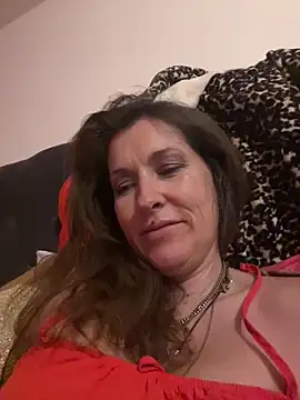 Snapshot of Lwhite1 chatting on June 3, 11:21 pm Lwhite1 online show from June 3, 11:21 pm