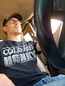 Snapshot of REDHAMMER_ chatting on September 9, 8:30 pm REDHAMMER online show from September 9, 8:30 pm