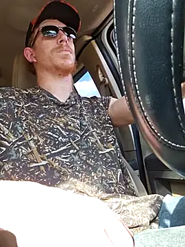 Snapshot of REDHAMMER_ chatting on October 1, 8:15 pm REDHAMMER online show from October 1, 8:15 pm