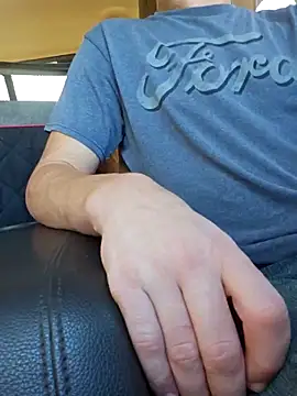 Snapshot of REDHAMMER_ chatting on November 6, 6:20 pm REDHAMMER online show from November 6, 6:20 pm