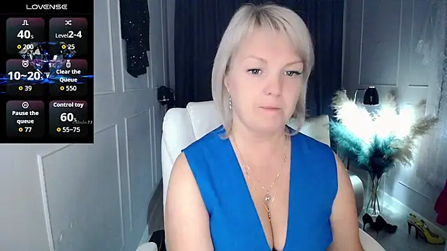 Snapshot of Juarnea chatting on May 8, 5:51 pm Juarnea online show from May 8, 5:51 pm