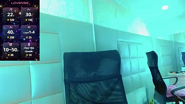 KayleighDreams  online show from March 7, 9:29 am