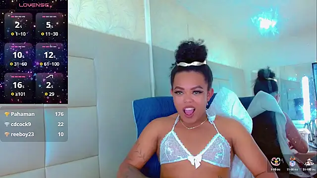 KayleighDreams  online show from March 13, 12:35 pm