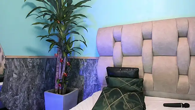 emily jones 1 online show from February 19, 3:27 pm